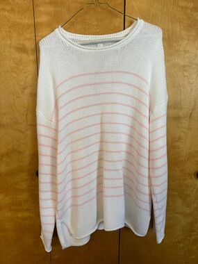 Lilly Pulitzer knitted pink and white striped sweater in a women's size XL